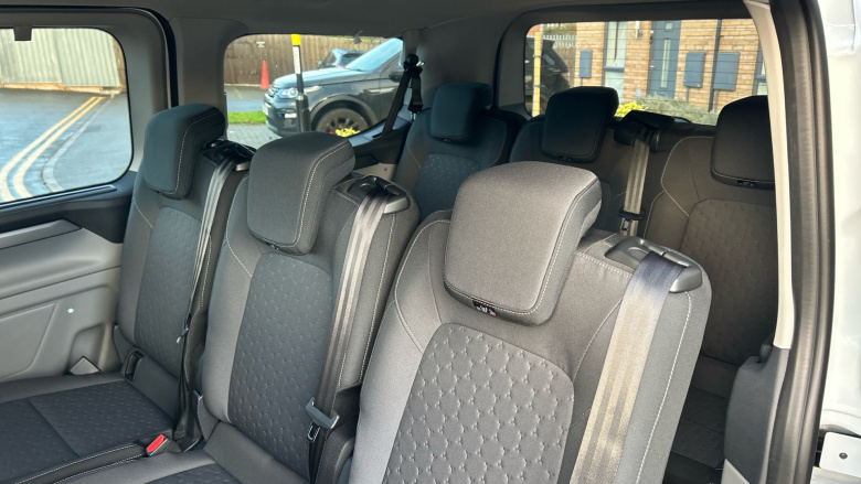 Ford Tourneo Custom 320 L1 Diesel Fwd 2.0 EcoBlue 136ps H1 Titanium 8 seater Auto